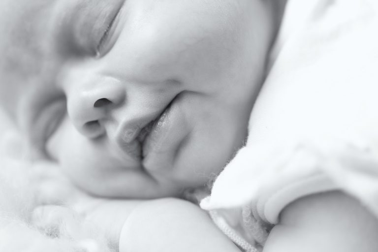 newborn Fotograaf Heerhugowaard, baby close-up, fotografie, babyfotografie, pasgeboren